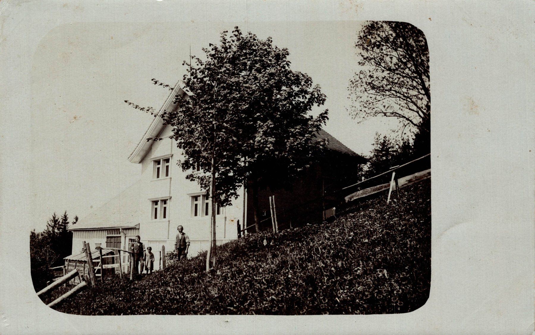 Ansichtskarten: Appenzeller Bauernhaus mit Scheune – Gebraucht aus Bronschhofen von Astore