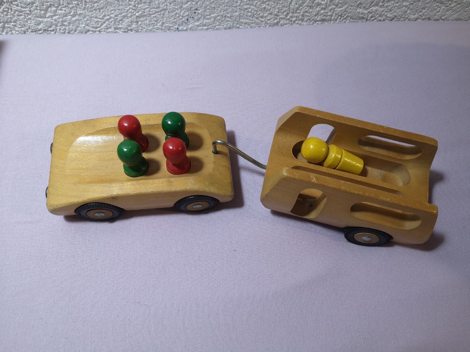 Naef Spielzeuge: KURT NAEF AUTO MIT ANHÄNGER – Gebraucht aus MUEHLEBERG von Cocolinette