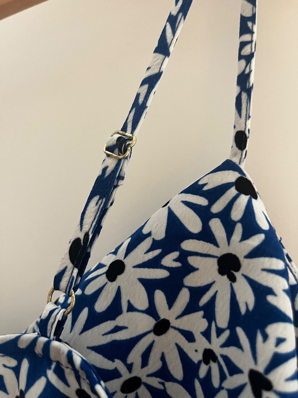 Top: River Island cowl neck cami top Gr 34 – Nuovo (secondo la descrizione) da Luzern venduto da Sono2 2
