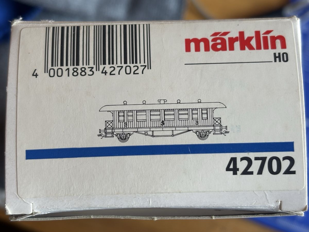 Märklin Modellini di ferrovie: NEU und UNBESPIELT mit Innenlicht – Nuovo e nell'imballaggio originale da Niederbipp venduto da PIKE73 2
