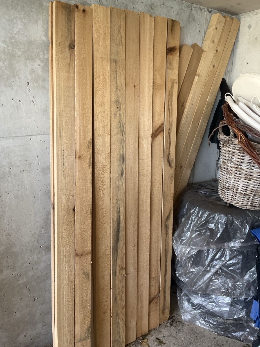 Articoli in legno: Bois à vendre – Usato da Corcelles NE venduto da mqu_dz2p