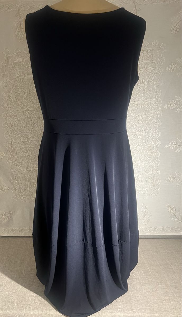 Vestiti: Robe sans manche Sandro Ferrone noire classe taille L – Usato da Genève venduto da DELIRBEADS 3