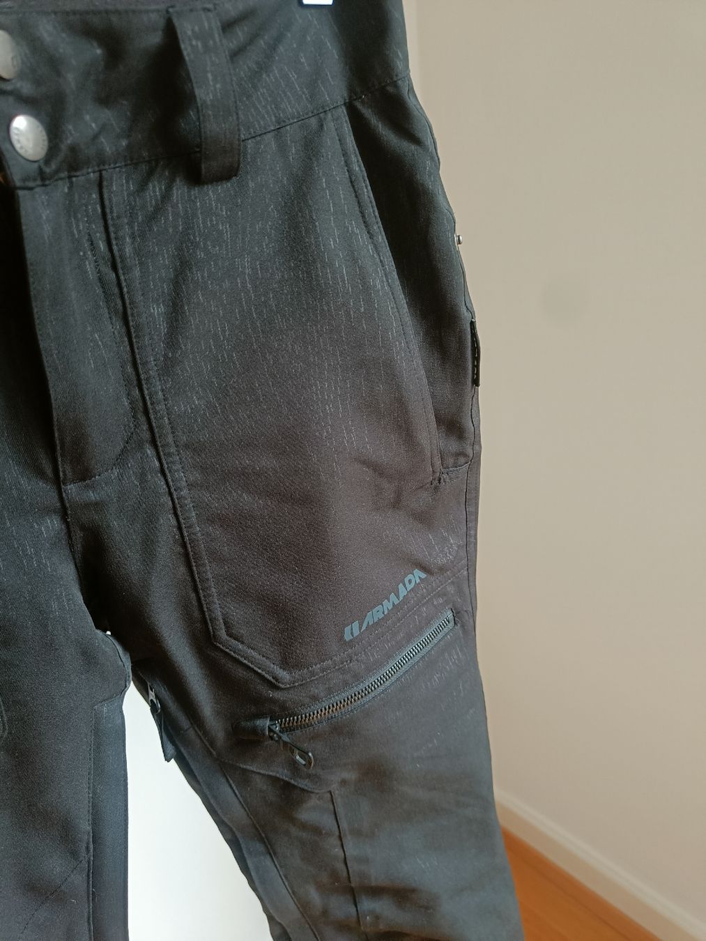 Armada Hosen: Skihose Armada – Gebraucht aus Luzern von noraelizabeth 3
