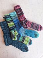 4 PAAR SOCKEN HANDGESTRICKT - GR 40/41