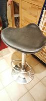 Barhocker Sattelform Schwarz Höhenverstellbar