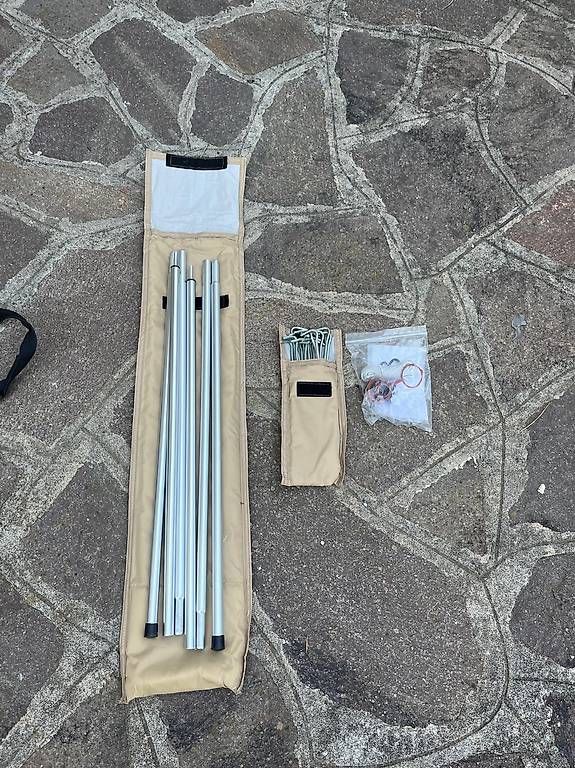 Decathlon Vorzelte & Markisen: Neuwertiges Quechua Zelt – Gebraucht aus Basel von Andreita86 2