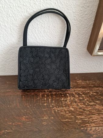 Elegante Vintage-Handtasche in Schwarz zeitlos & chic