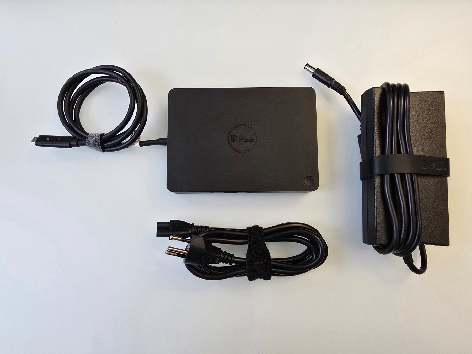 Dell Docking station: Dell USB-C Dock WD15 – Usato da Balsthal venduto da E-Kuonter