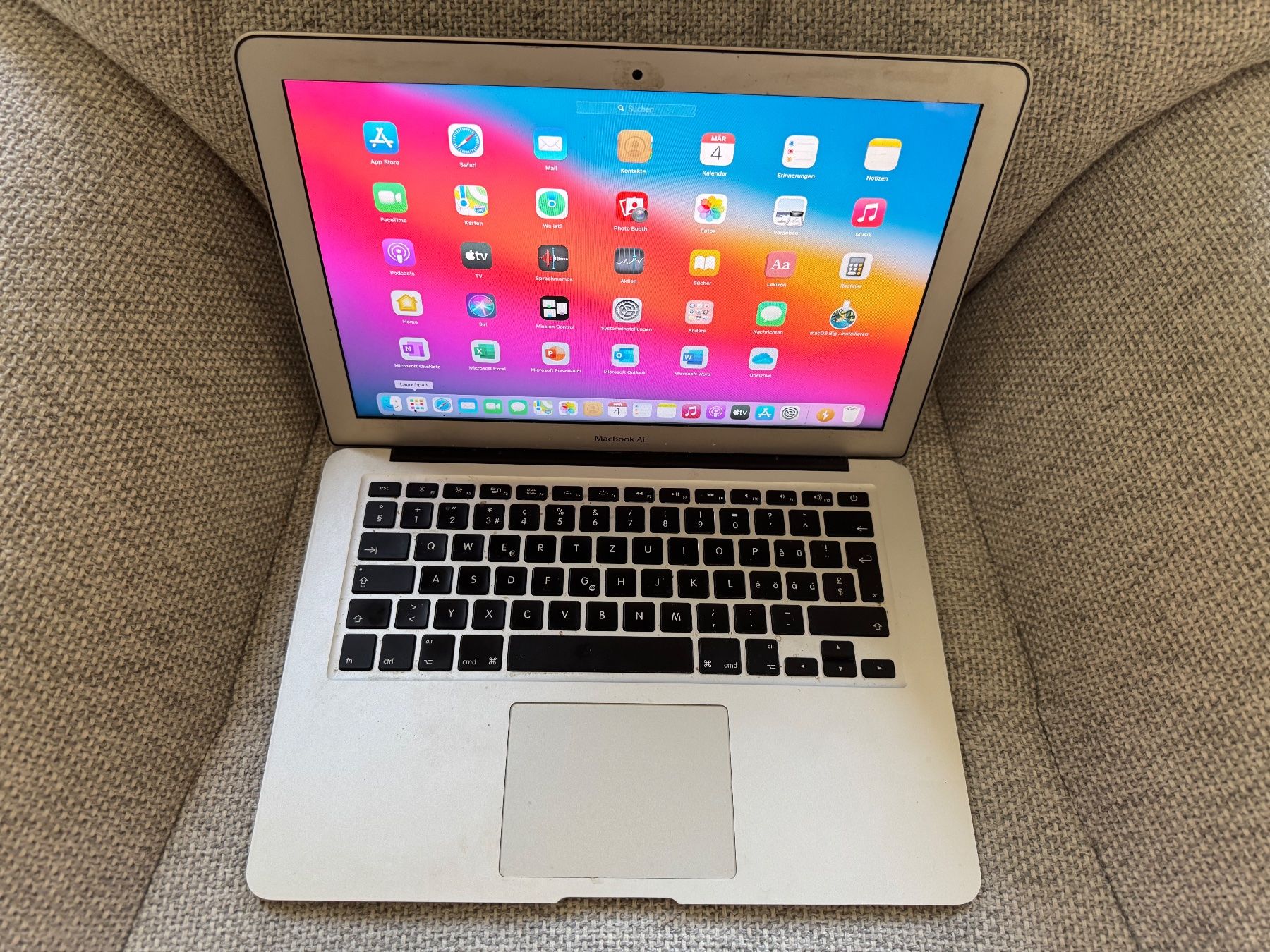 Apple Notebook: MacBook Air 13 inkl. Microsoft Office 2021 – Usato da Adliswil venduto da Busys 4