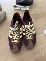Adidas sneakers size 8.5, burgundy and yellow, worn