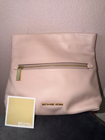 Michael Kors Foldover Clutch aus Leder – Rosa / Gold