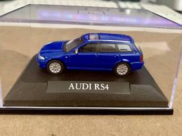 Audi B5 RS4 Avant Modell