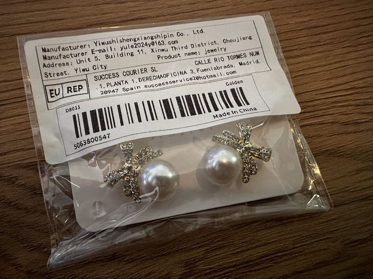 Ohrringe & -stecker: Elegante Perlenohrringe mit Strass-Schleife – Neu und originalverpackt aus Siebnen von luana_cataleya 2