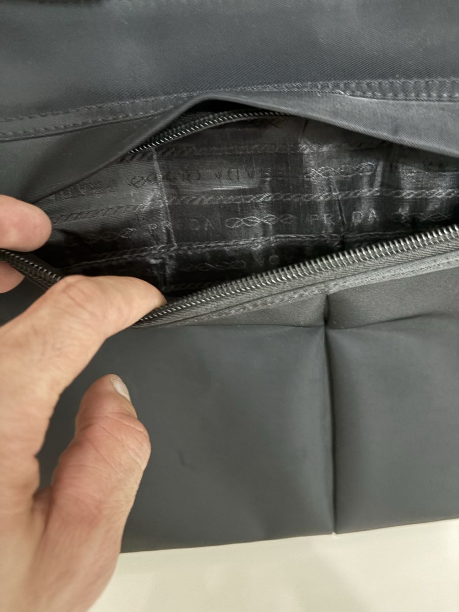 Prada Borse: Sac homme Prada – Usato da petit lancy venduto da FerreiraLuis 2