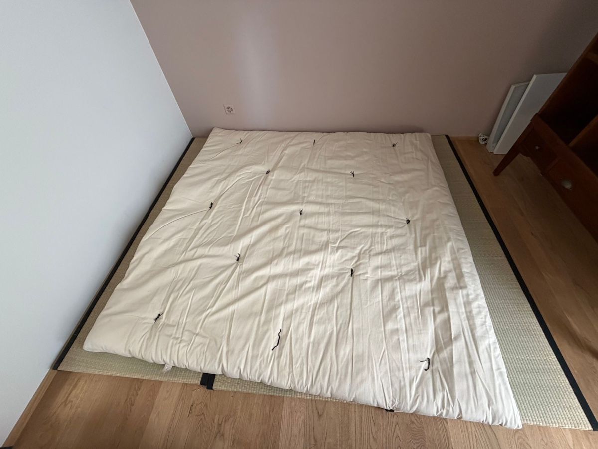 Betten: Futon mit 3 Tatami Matte gebraucht – Gebraucht aus Neuchâtel von elido02 1