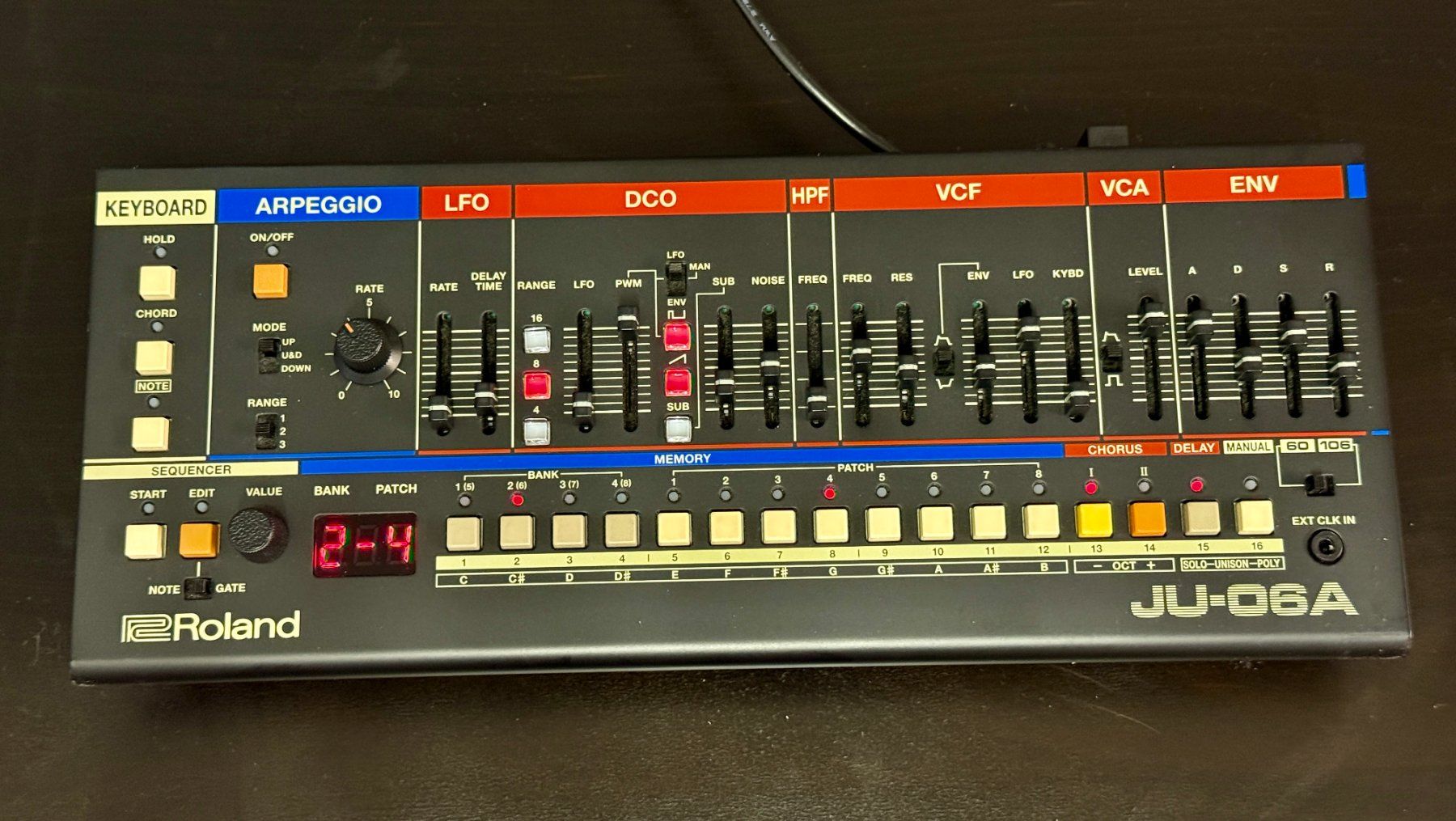 Roland Strumenti musicali: Roland JU-06A Boutique - inklusive Extras – Usato da Wallisellen venduto da ZoltanRakosi 2