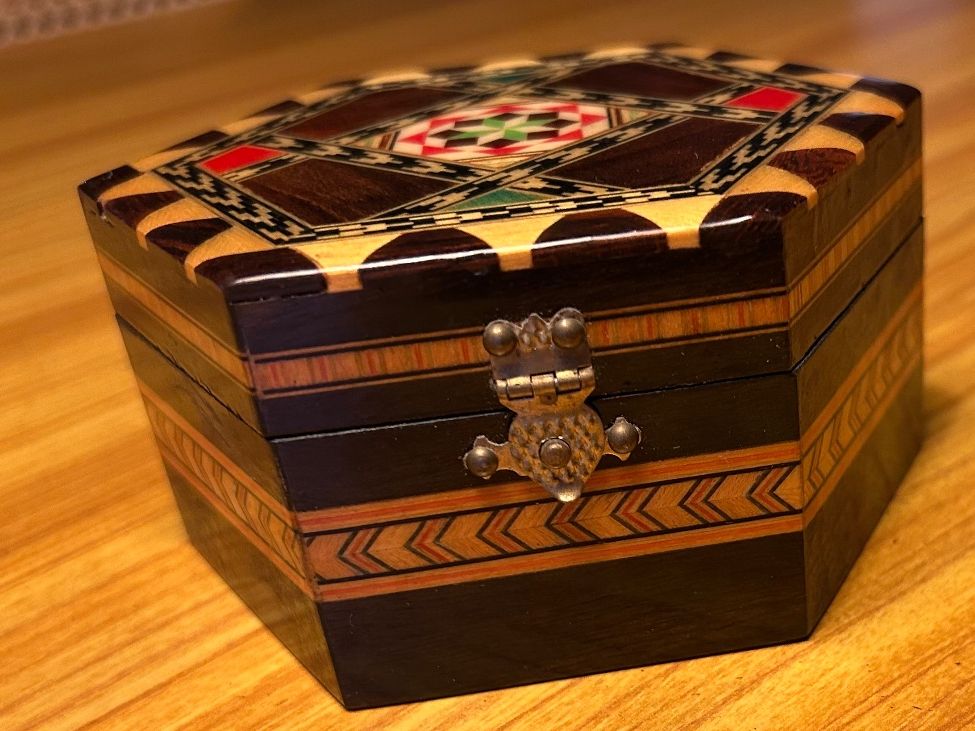 Cassapanche: Schmuckkästchen Holzkästchen Box Vintage – Usato da Steffisburg venduto da smocky17 3