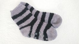 1 Paar Warme Rutschfeste Socken Gr. 31-34 Grau Schwarz