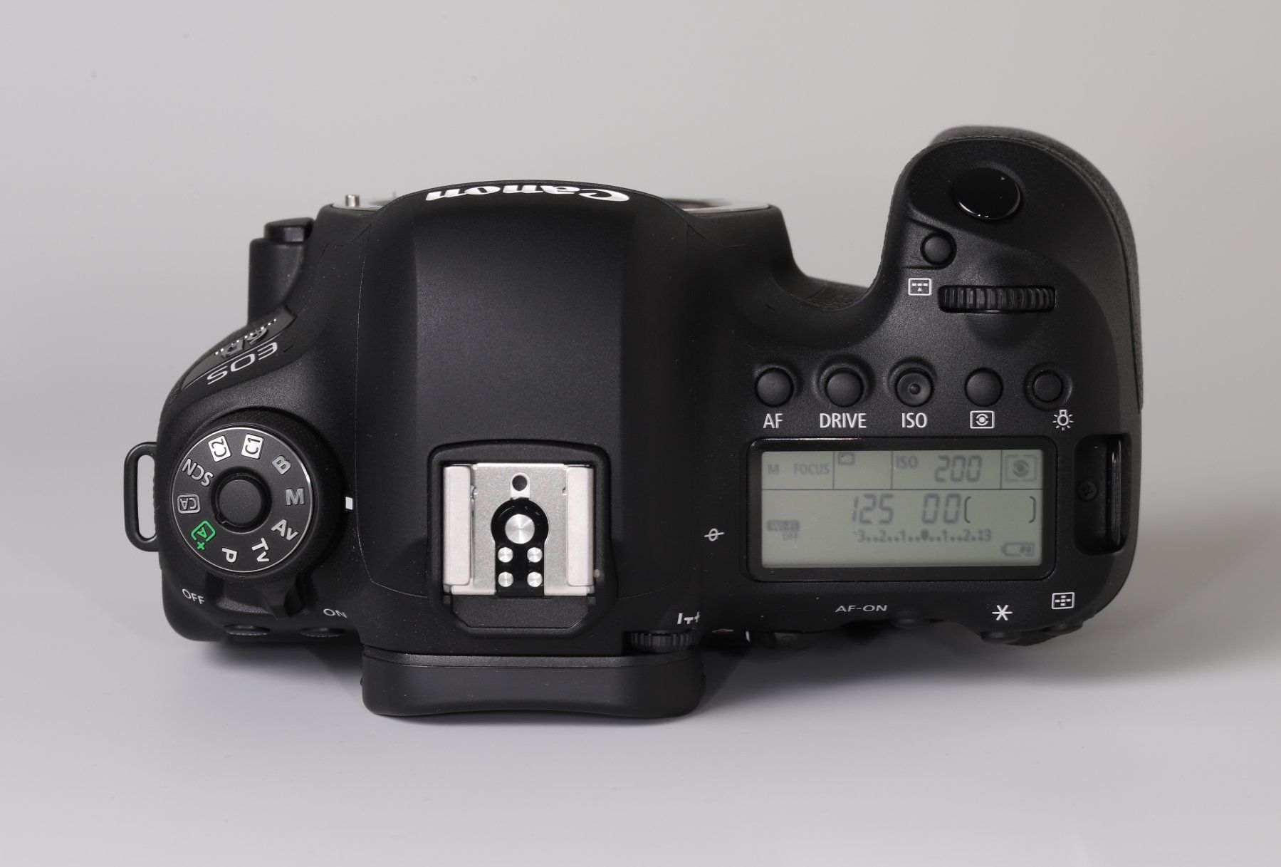 Canon Fotocamera: Canon 6 D Mark2 Vollformatkamera – Usato da Basel venduto da mai_qzm2 3