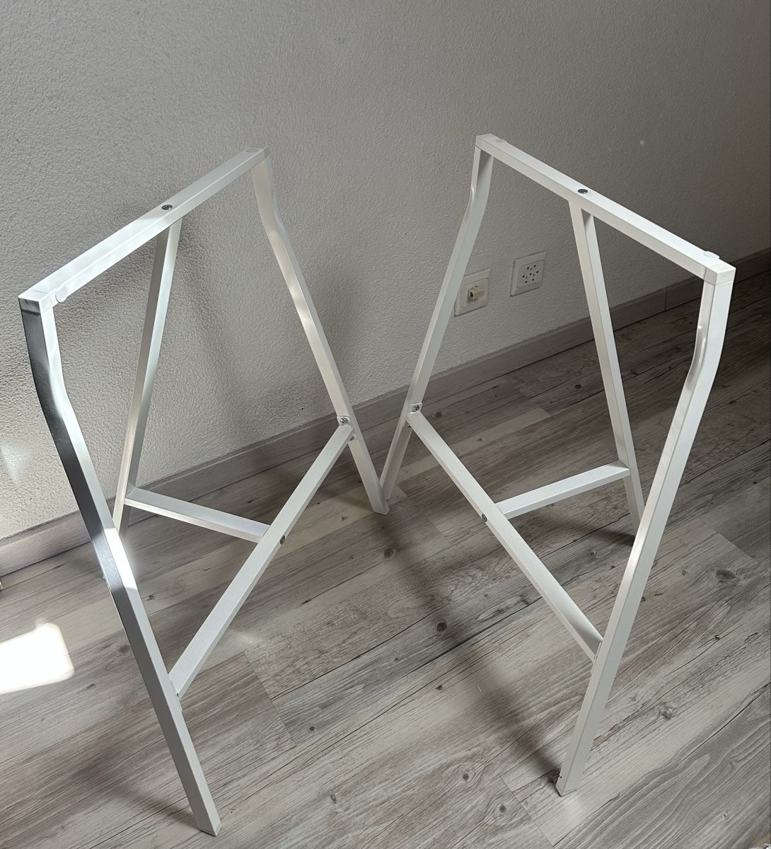 Ikea Altri mobili per ufficio: Pieds de bureau IKEA – Nuovo (secondo la descrizione) da Riaz venduto da AxC07