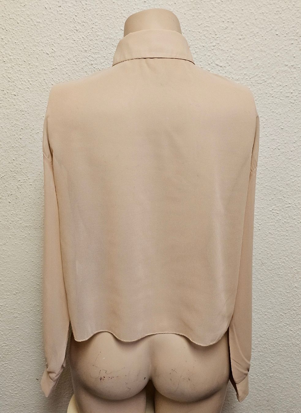 Camicette: Elegante Damenbluse Nude Beige mit Bindeband Gr. S – Usato da Urdorf venduto da ole_mrp9 4