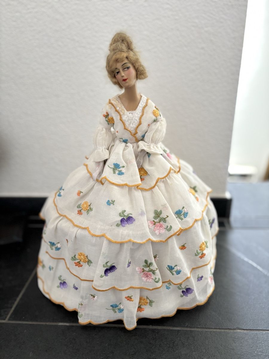 Bambole: Teepuppe – Usato da Balsthal venduto da AGUARDA 2