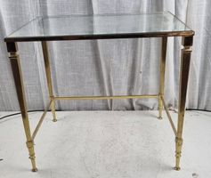 Beistelltisch mit Glasplatte und goldfarbenem Metall Tisch