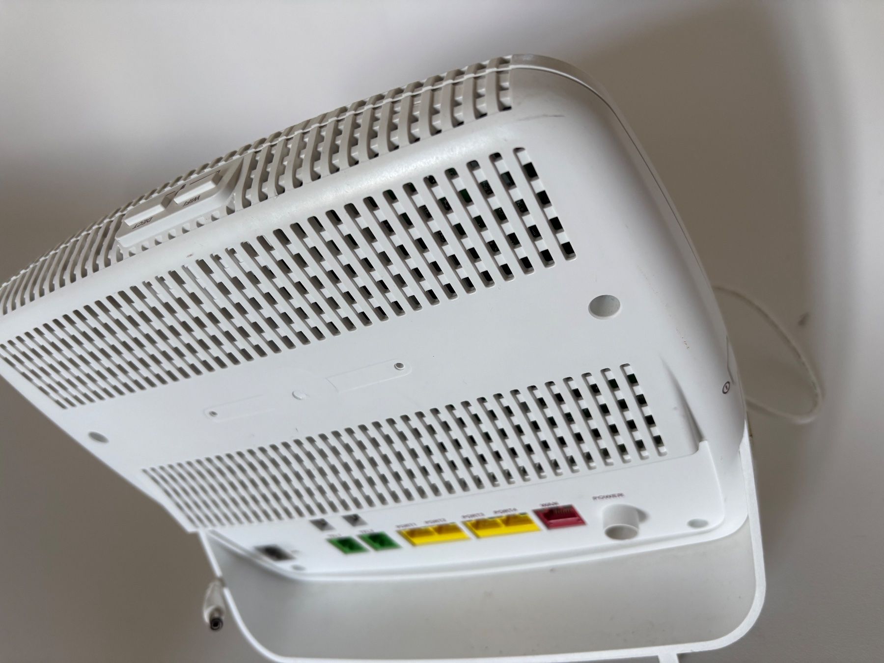 Sunrise Modem & Router: Sunrise Internet Box Modem Sagecom inkl. Netzadapter – Usato da Wetzikon ZH venduto da Bimbo33 3