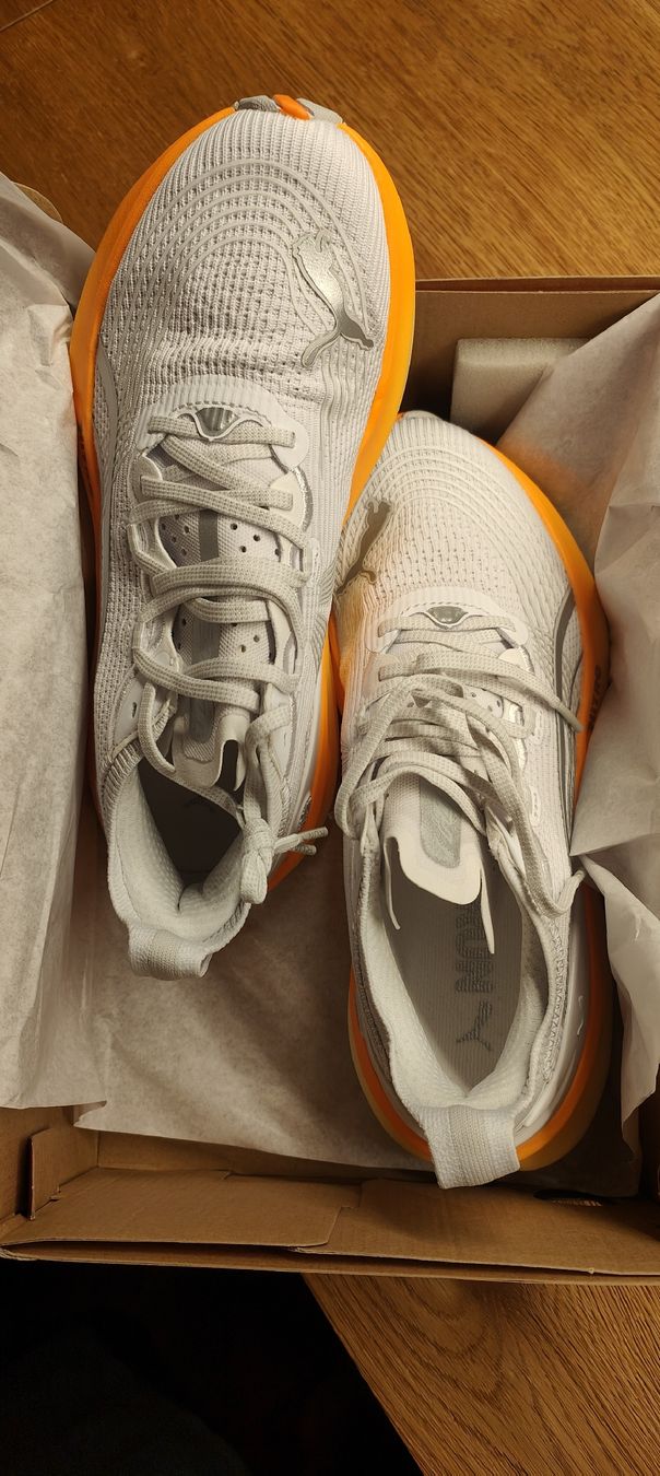 Puma Scarpe da donna: Neue Puma ForeverRun NITRO 2,Gr. 39, mit Karton! – Nuovo e nell'imballaggio originale da Grüt (Gossau ZH) venduto da SonyD 2