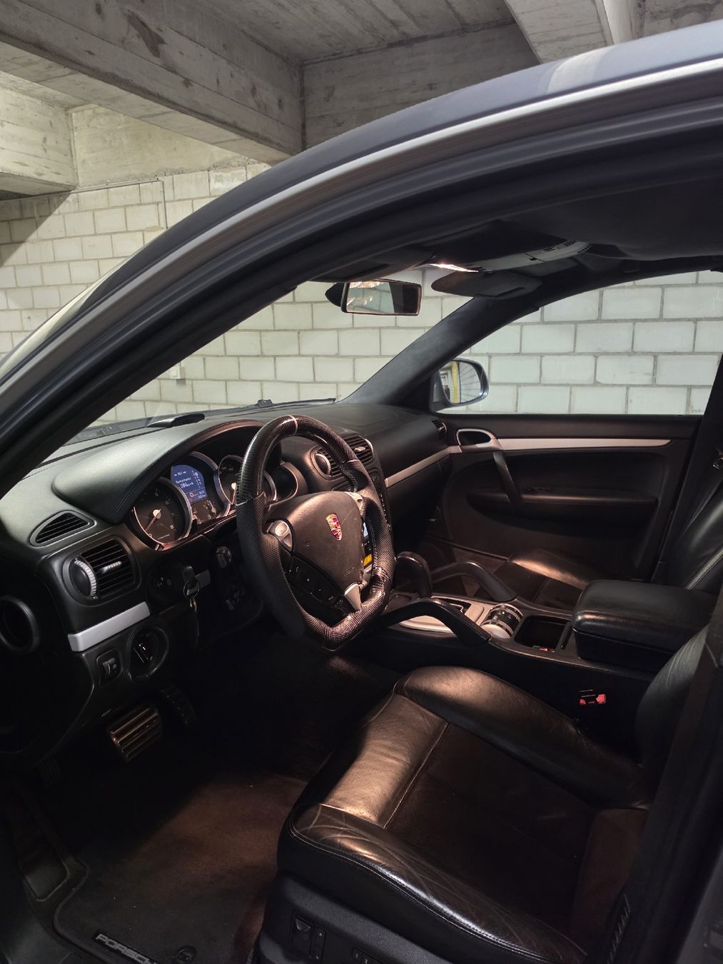 Porsche Automobili: Porsche Cayenne Turbo – Usato da Reinach AG venduto da Medojaki 2