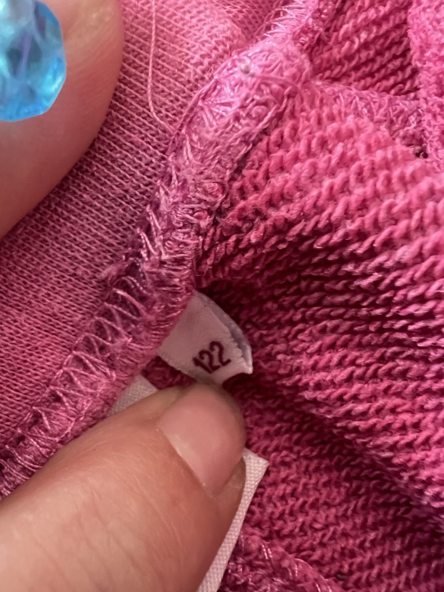 Pantalons: Rosa Jogginghose Grösse 122 – D'occasion à Thun par Siladi 1