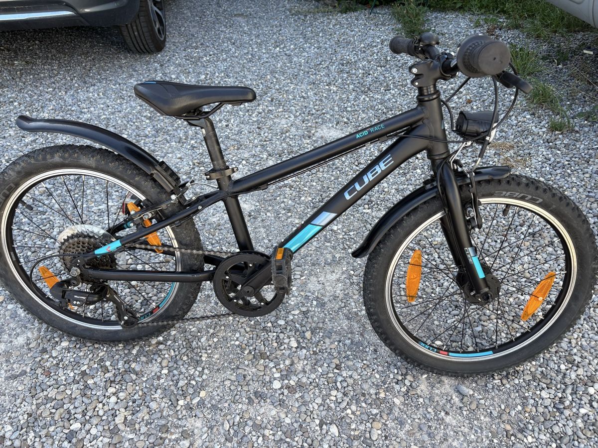 Cube Vélos: Kinderfahrrad CUBE Acid Race 200 – D'occasion à Studen BE par samerlmeie99