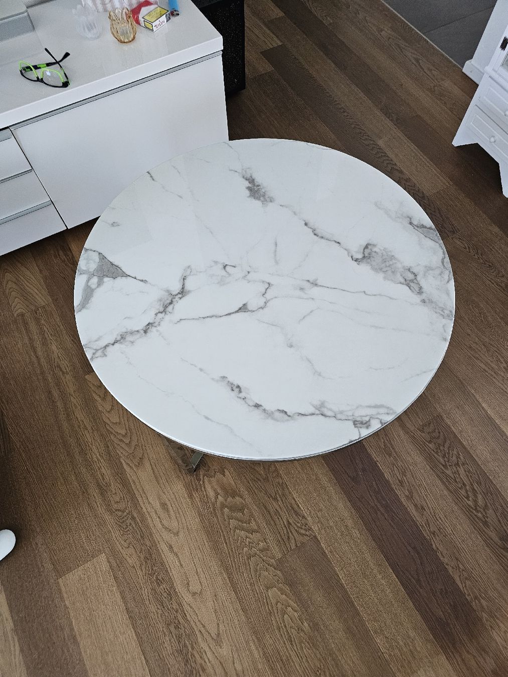 Tavoli: Runder Marmor-Couchtisch mit Metallgestell – Usato da Baar venduto da Sascha12333 1