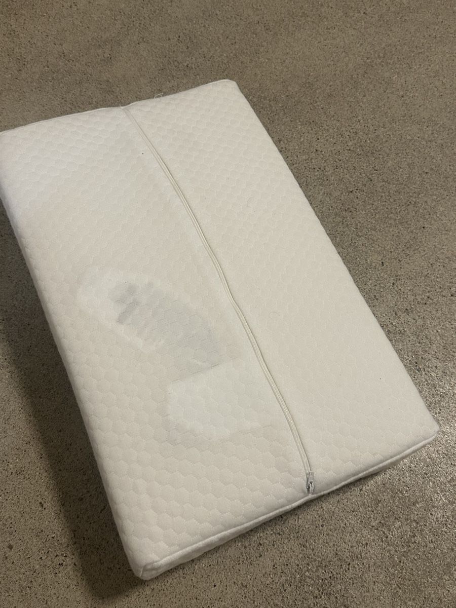 Jysk Cuscini: JYSK, ergonomisches Kissen, Memory Foam – Nuovo (secondo la descrizione) da Lenzburg venduto da selabella 1