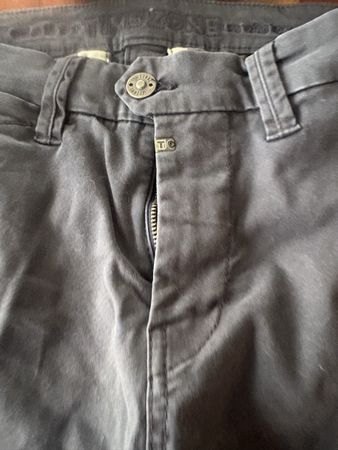 Timezone Hose , NP 129 CHF