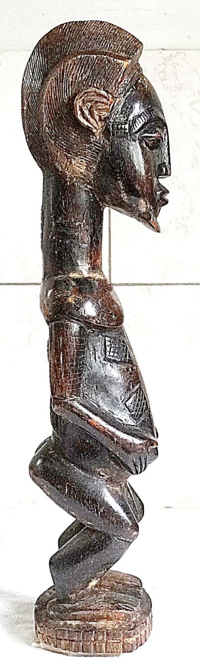 Sculture & Statue: Afrikanische Statue geschnitzt Holz – Usato da Baar venduto da 2cvbaar 3