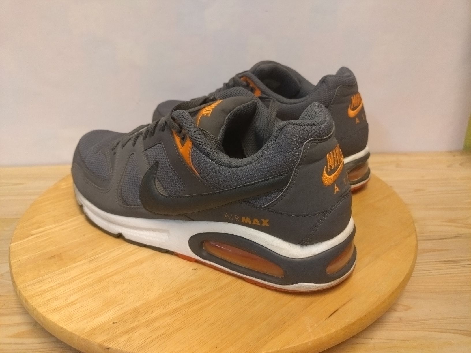 Nike Scarpe da uomo:  Nike Air Max Command gris orange T46 – Usato da Farvagny-le-Grand venduto da LaCaverne 3