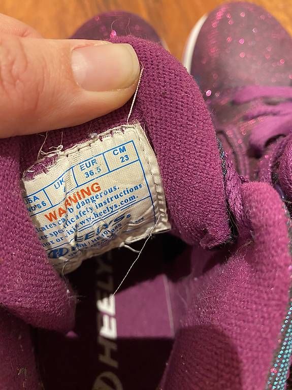 Heelys Scarpe per ragazze: Original Heelys Gr. 36.5 – Usato da Sins venduto da bit_rg7j 4