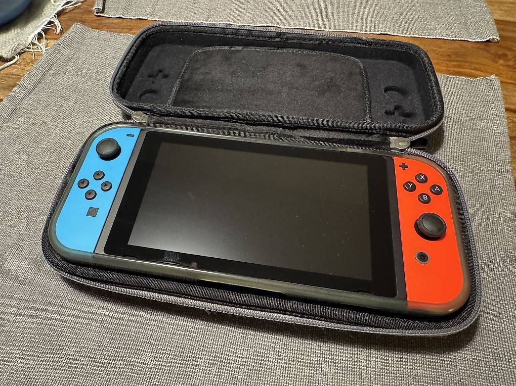 Nintendo Consoles: Nintendo Switch – D'occasion à Pfäffikon ZH par PC86 4