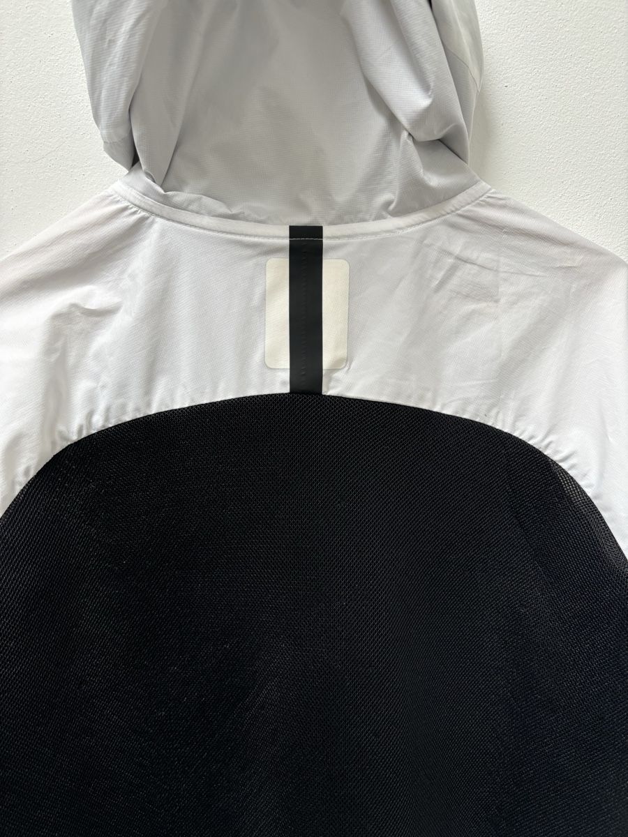 Nike Jacken: Nike Windbreaker Jacke Grösse L neuwertig – Neu (gemäss Beschreibung) aus Bern von Gilles1 3