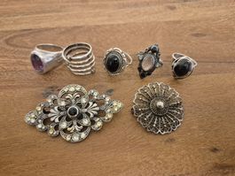 Silber Lot mit 5 Ringen & 2 Broschen