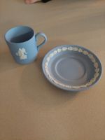 Wedgwood Tasse mit Untertasse, hellblau