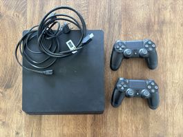 Sony PlayStation 4 Konsole mit 2 Controllern
