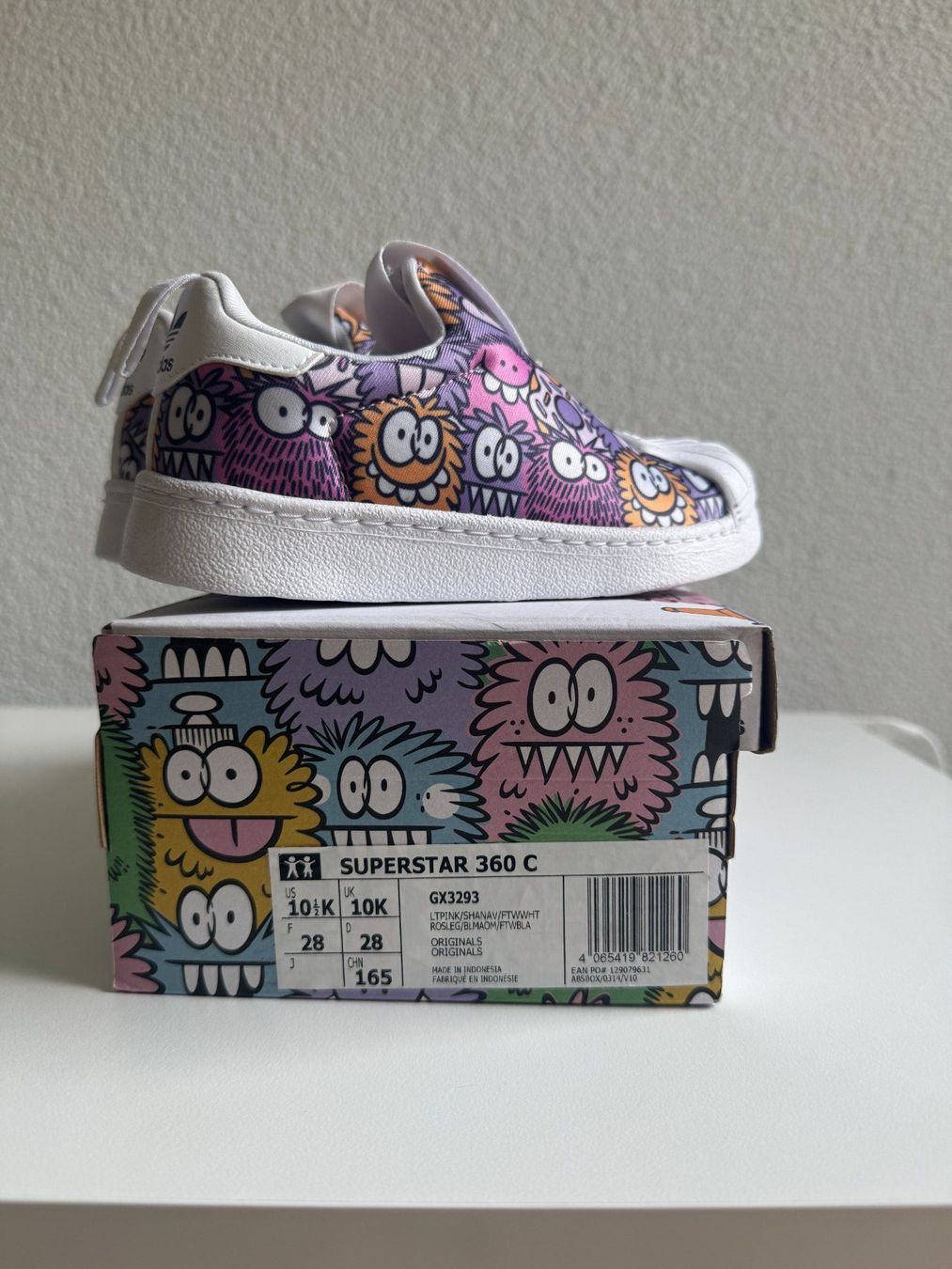 adidas gazelle silver green womens Adidas adidas x Kevin Lyons NMD_R1 Shoes GX5724 – Kick Theory
