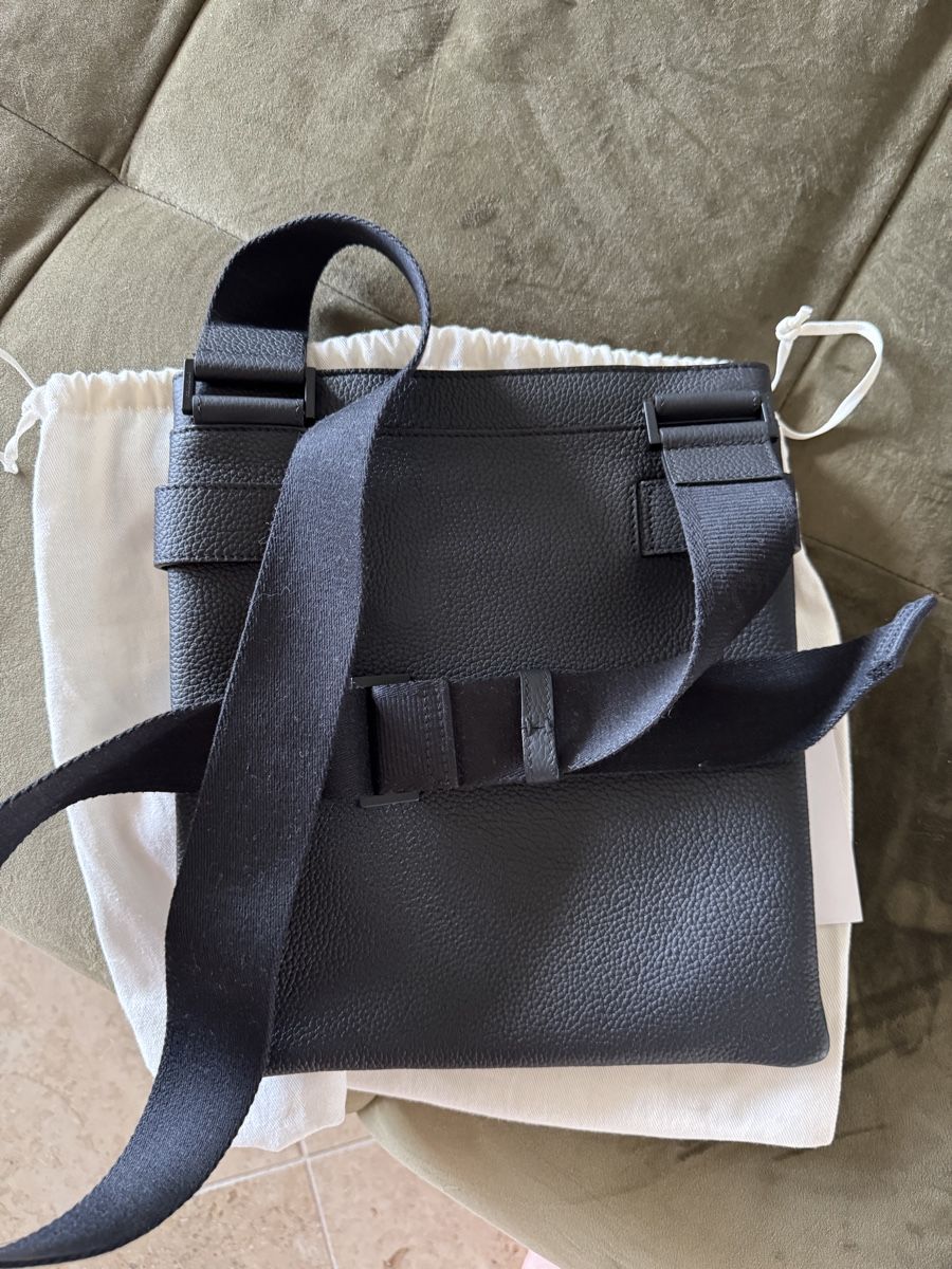 Salvatore Ferragamo Borse: Ferragamo Messenger Bag - Brand new  – Nuovo e nell'imballaggio originale da Zürich venduto da mrd_zn9f 1