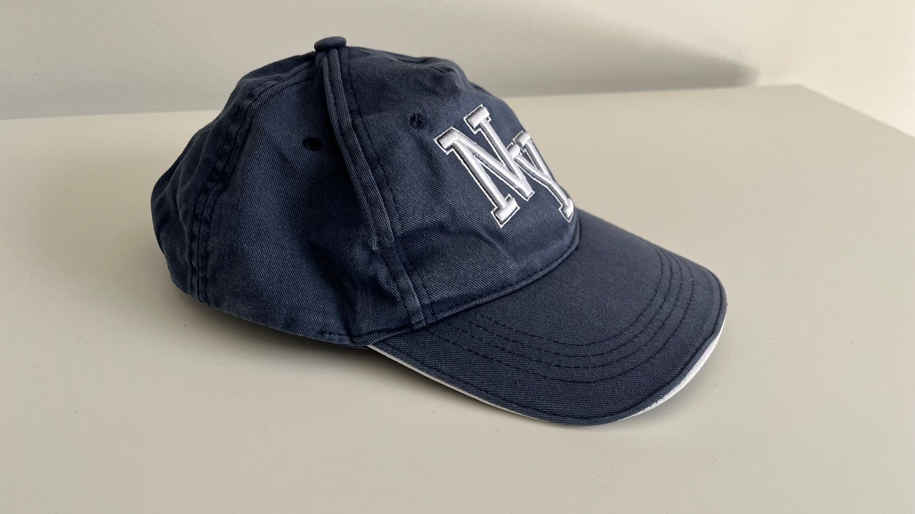 Altro in  Abbigliamento & Accessori: Baseball Cap/Kappe Gr.54 (6-8J) – Usato da Stäfa venduto da Exclusive00