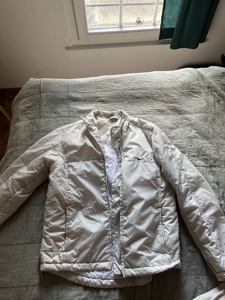 Nike Giacche: Vintage Nike Winterjacke – Usato da Fribourg venduto da ncv_h2lr