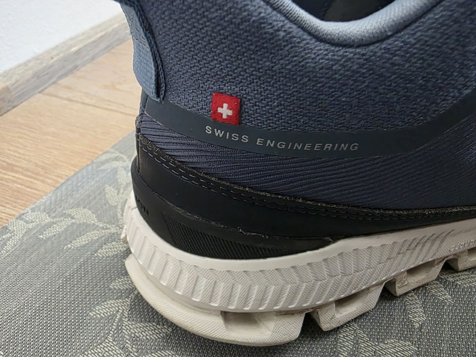 On Damenschuhe: ON Running Boots Grösse 39 Zustand gut – Gebraucht aus Rikon im Tösstal von Quimy68 4
