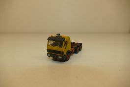 Kibri H0: MB Zugmaschine