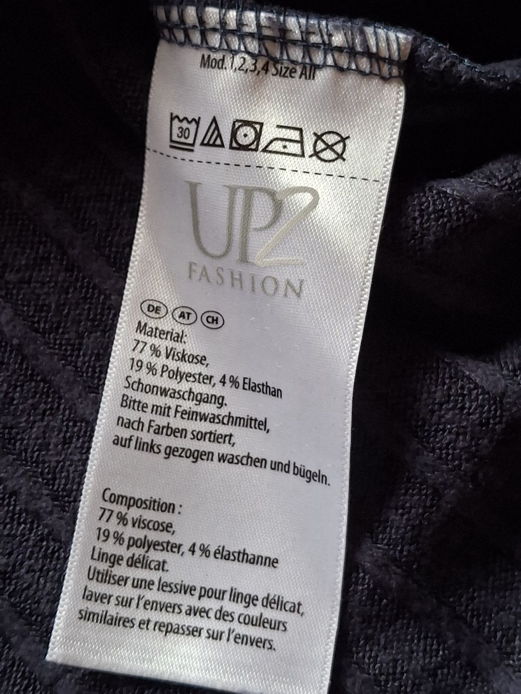 Maglioni & Felpe: Pull col en V taille M marque UP2 – Usato da Villiers venduto da san_jn5w 4